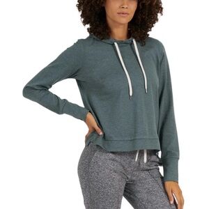 Vuori Women's Essential Hoodie in Green No Tag (Small?)